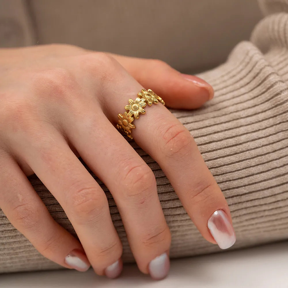 Flower ring