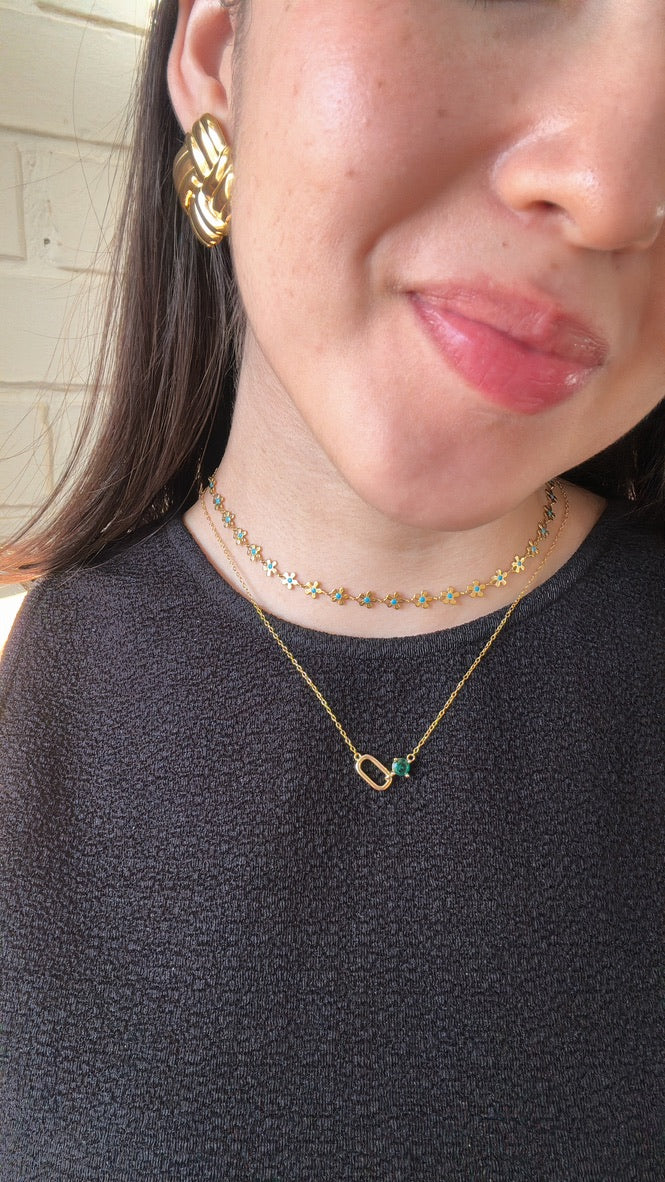 Flower necklace