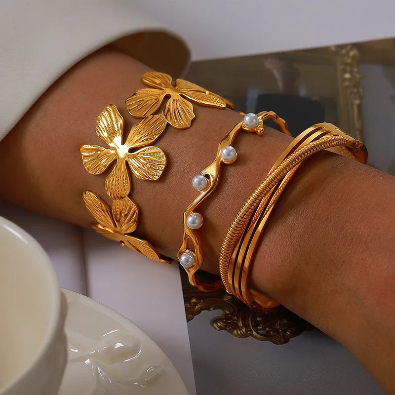 Azalea bracelet (dorado)