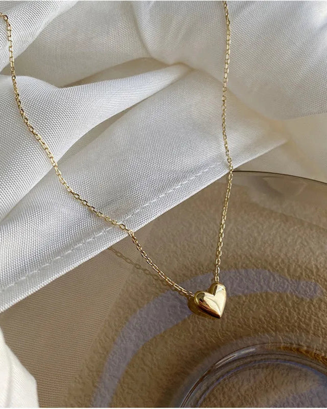 Dainty love necklace