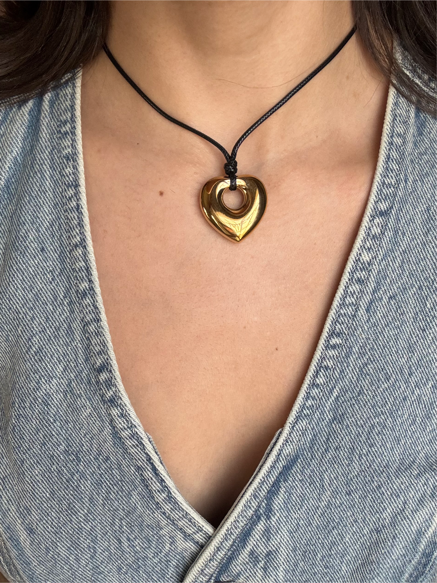 Gold chunky heart necklace